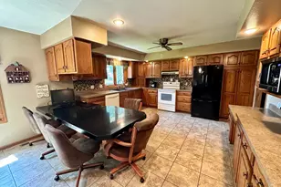 19118 Aspen Ave, Tracy, MN 56175 - Photo 8