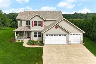 545 Tuttle Dr, Hastings, MN 55033 - Photo 1