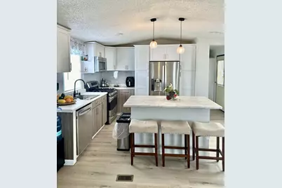 112 Kingsway Drive, North Mankato, MN 56003 - Photo 4