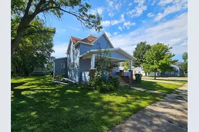 322 4th Street SW, Pipestone, MN 56164 - Photo 1