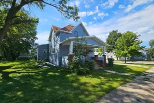 322 4th St SW, Pipestone, MN 56164 - Photo 1