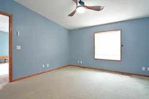 1367 Birchview Dr, Maplewood, MN 55119 - Photo 12