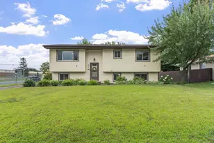 956 Blackoaks Ln, Anoka, MN 55303 - Photo 1