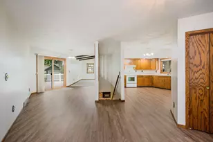 630 E 13th St, Blue Earth, MN 56013 - Photo 12