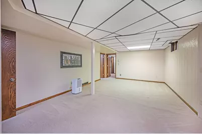 630 E 13th Street, Blue Earth, MN 56013 - Photo 32