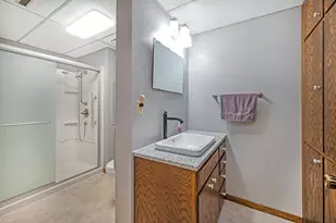 630 E 13th St, Blue Earth, MN 56013 - Photo 36