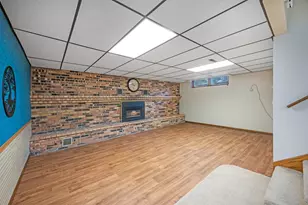 630 E 13th St, Blue Earth, MN 56013 - Photo 30