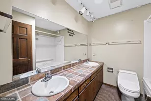 6518 W River Rd, Brooklyn Center, MN 55430 - Photo 36