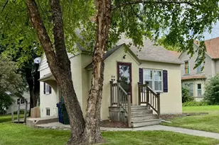 124 W Channing Ave, Fergus Falls, MN 56537 - Photo 1