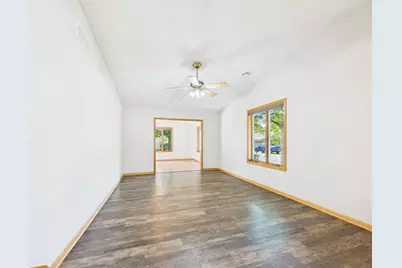 600 Boulevard Avenue NE, Montgomery, MN 56069 - Photo 12