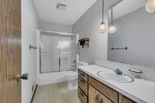 726 Hassan St SE, Hutchinson, MN 55350 - Photo 22