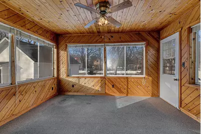 726 Hassan Street SE, Hutchinson, MN 55350 - Photo 14