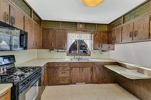 726 Hassan St SE, Hutchinson, MN 55350 - Photo 8