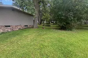 1000 16th St NE, Willmar, MN 56201 - Photo 6