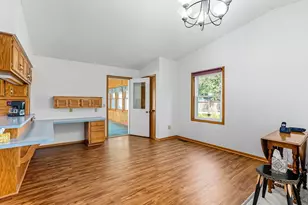 1050 Carlton Ave, Faribault, MN 55021 - Photo 10