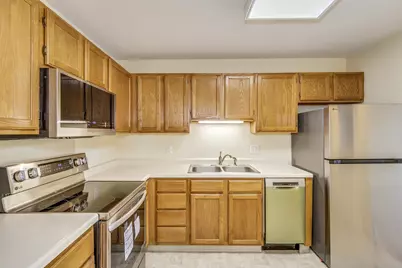 500 County Road B W #309, Roseville, MN 55113 - Photo 4