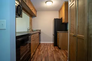 4848 Grenwich Trail N, Oakdale, MN 55128 - Photo 6