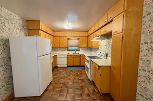 1115 Elmhurst Ave, Luverne, MN 56156 - Photo 16
