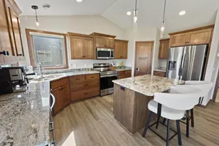 214 Woolgrass Wy, Avon, MN 56310 - Photo 10