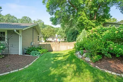 5536 Mirror Lakes Drive, Edina, MN 55436 - Photo 8