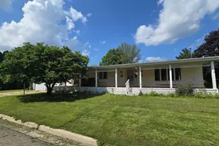 200 Thill Dr W, Rose Creek, MN 55970 - Photo 1