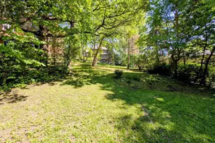 11362 Hawk High Ct, Eden Prairie, MN 55347 - Photo 2