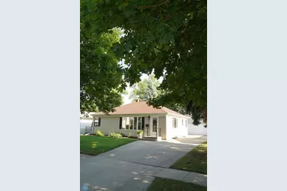92 16th Avenue N, Fargo, ND 58102 - Photo 1