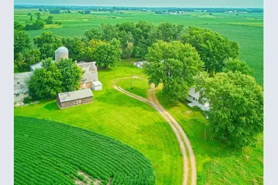10864 117th Street SW, Winsted, MN 55395 - Photo 2