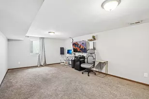 5125 Howe Ln, Brooklyn Center, MN 55429 - Photo 24