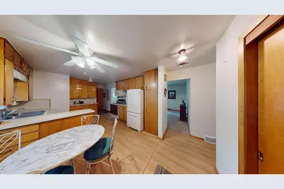 1321 Garfield Avenue, Albert Lea, MN 56007 - Photo 2