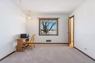 891 Garden View Dr, Apple Valley, MN 55124 - Photo 10