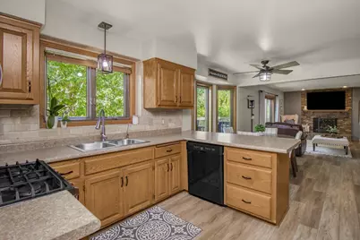 591 Autumn Oaks Court, Eagan, MN 55123 - Photo 12