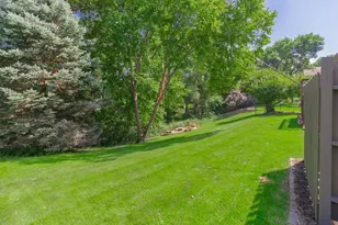 591 Autumn Oaks Ct, Eagan, MN 55123 - Photo 40