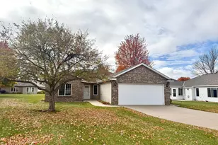 84 Willow Creek Dr, Waite Park, MN 56387 - Photo 2