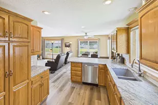 84 Willow Creek Dr, Waite Park, MN 56387 - Photo 8