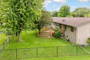 102 Ringer Dr, Sherburn, MN 56171 - Photo 8