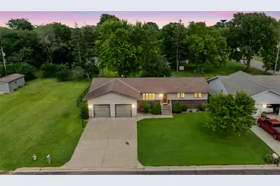 102 Ringer Drive, Sherburn, MN 56171 - Photo 1