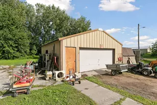 19100 310th St, New Prague, MN 56071 - Photo 26