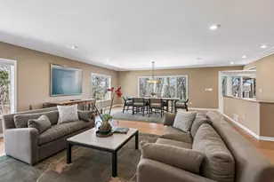 590 Montcalm Pl, Saint Paul, MN 55116 - Photo 10