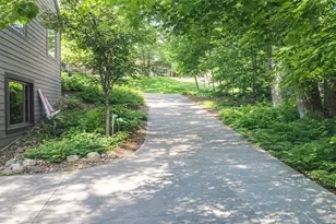 590 Montcalm Pl, Saint Paul, MN 55116 - Photo 48