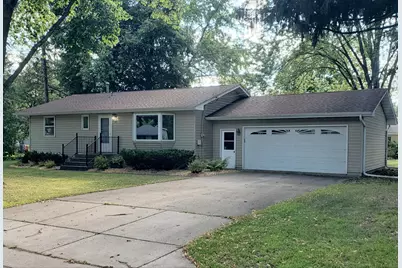 315 3rd Street NE, Pine City, MN 55063 - Photo 1