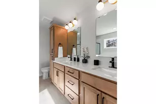 13Xx Clement St, Mendota Heights, MN 55118 - Photo 30