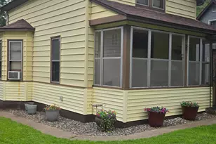 725 7th St NE, Little Falls, MN 56345 - Photo 2