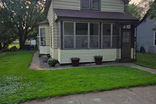 725 7th St NE, Little Falls, MN 56345 - Photo 1