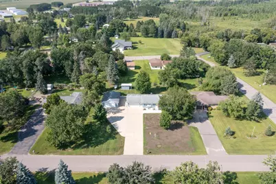 205 Prairie Avenue NE, Staples, MN 56479 - Photo 8