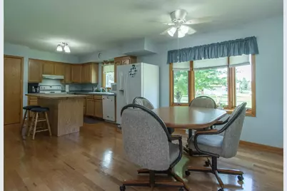 205 Prairie Avenue NE, Staples, MN 56479 - Photo 16