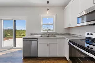 819 Viburnum St, Belle Plaine, MN 56011 - Photo 16