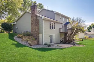 4885 Deerwood Ln N, Plymouth, MN 55442 - Photo 32