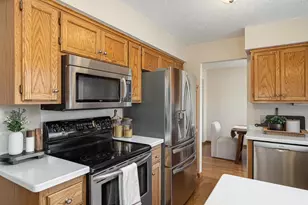 4885 Deerwood Ln N, Plymouth, MN 55442 - Photo 12