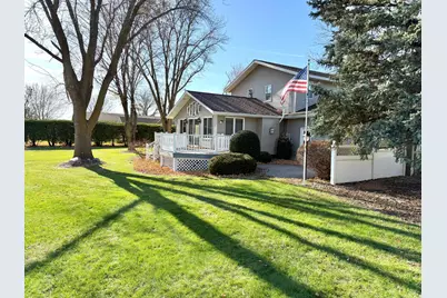301 Birch Street, Lucan, MN 56255 - Photo 2